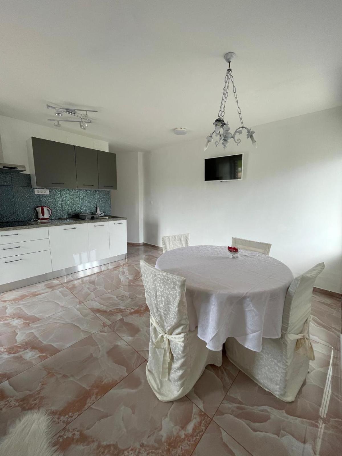 Grancic Apartment Jelsa (Hvar)